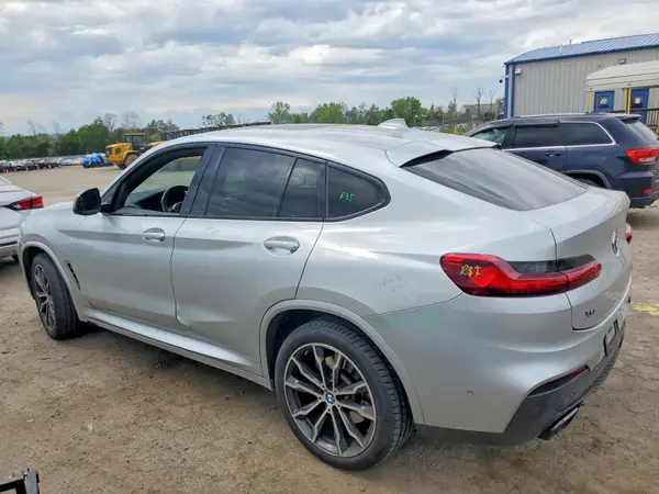 5UX2V5C02L9D17184 2020 BMW X4 - Image 2