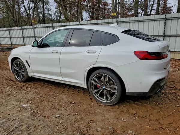 5UX2V5C05M9F33273 2021 BMW X4 - Image 2