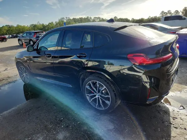 5UX2V5C05M9F68427 2021 BMW X4 - Image 2