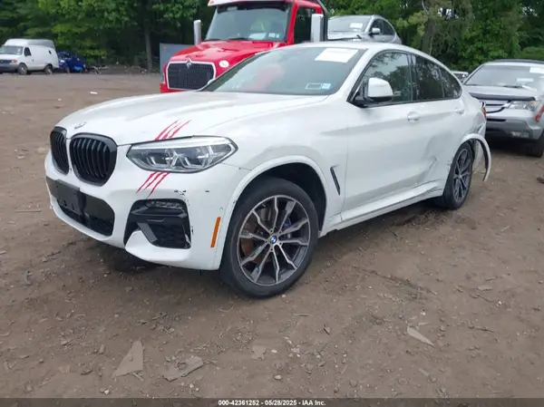 5UX2V5C05M9H42920 2021 BMW X4 - Image 2