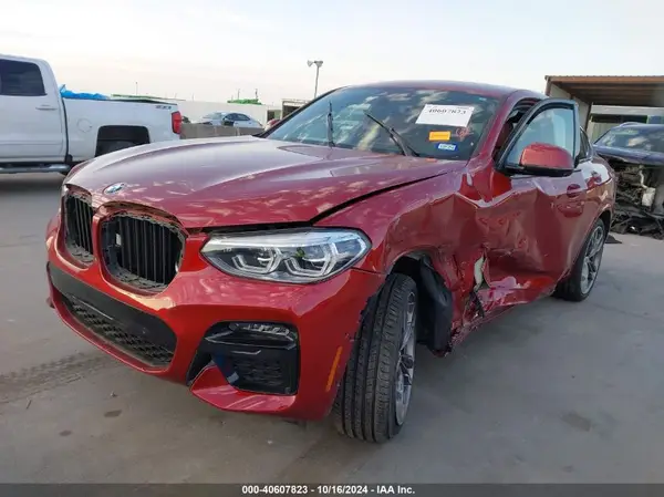5UX2V5C08M9E77880 2021 BMW X4 - Image 2