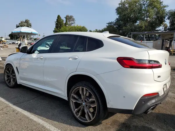 5UX2V5C09LLE69398 2020 BMW X4 - Image 2
