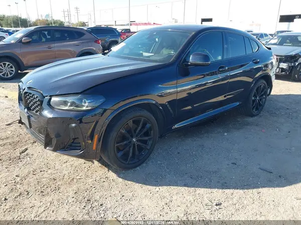 5UX33DT00N9J32412 2022 BMW X4 - Image 2