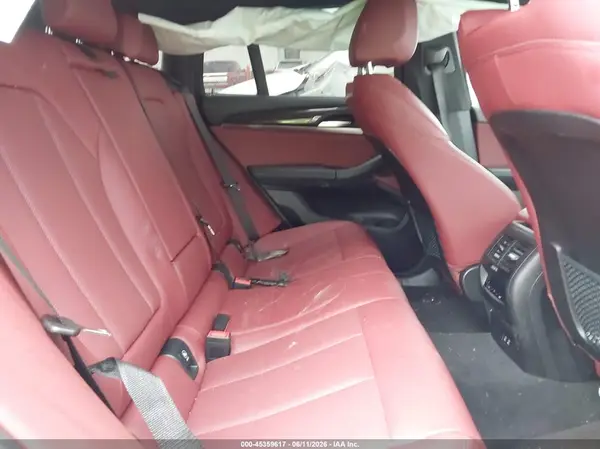 5UX33DT00N9K17363 2022 BMW X4 - Image 8