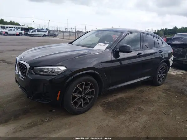 5UX33DT00N9L32299 2022 BMW X4 - Image 2