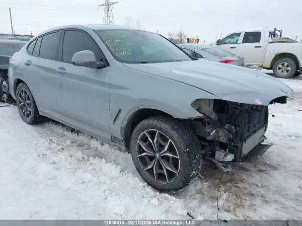 5UX33DT00N9M06644 2022 BMW X4 - Image 1