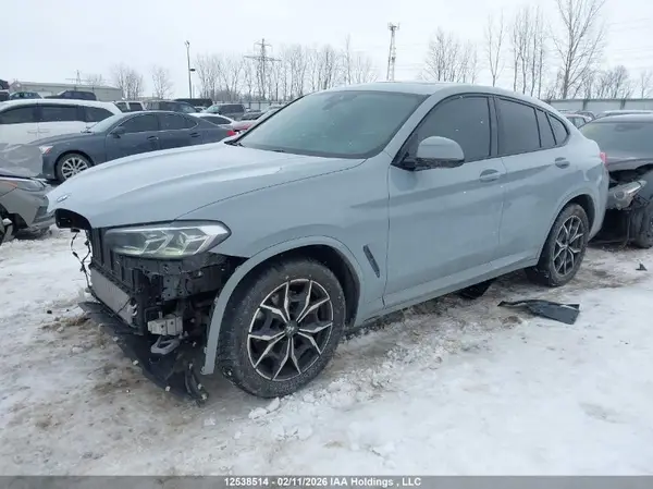 5UX33DT00N9M06644 2022 BMW X4 - Image 2