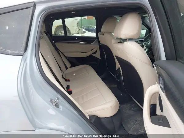 5UX33DT00N9M06644 2022 BMW X4 - Image 8