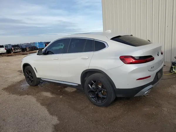 5UX33DT00N9M86544 2022 BMW X4 - Image 2