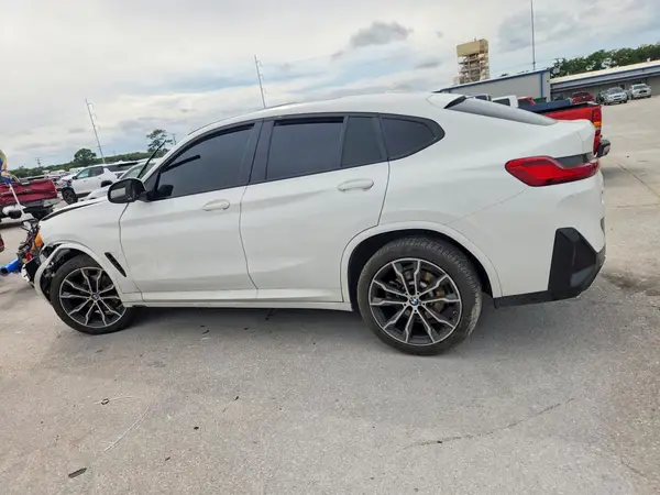 5UX33DT00P9N64873 2023 BMW X4 - Image 2