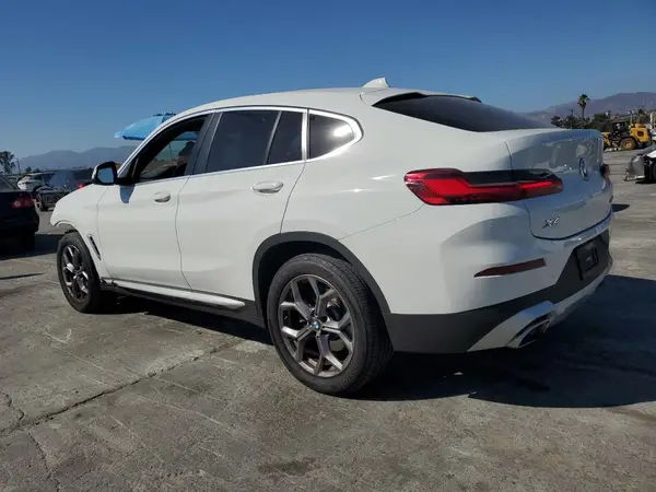 5UX33DT00P9S42105 2023 BMW X4 - Image 2