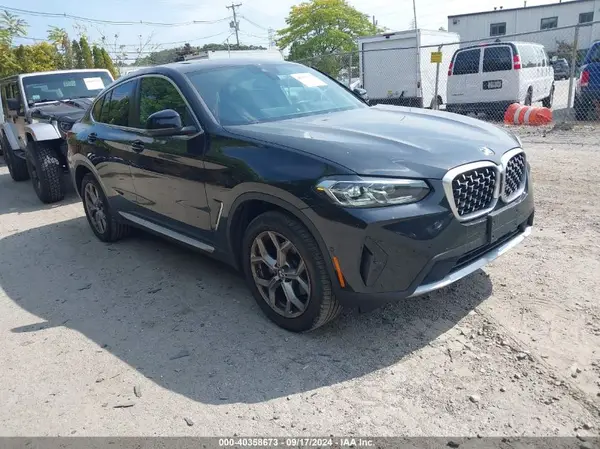 5UX33DT00R9U37558 2024 BMW X4 - Image 1