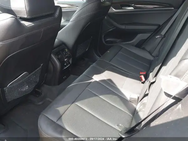 5UX33DT00R9U37558 2024 BMW X4 - Image 8