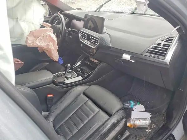 5UX33DT00R9U45028 2024 BMW X4 - Image 8