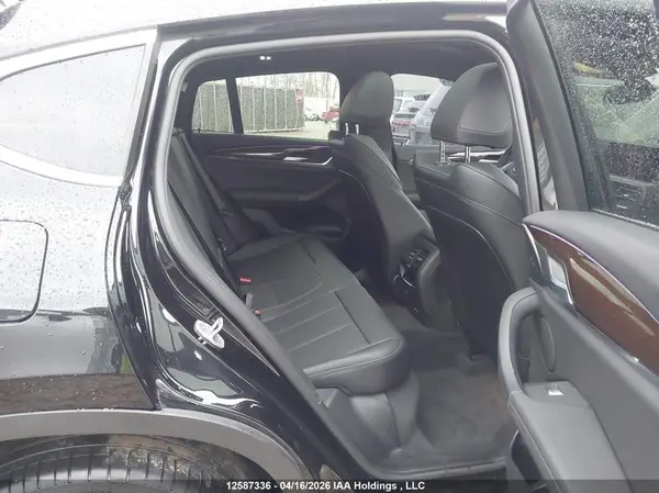 5UX33DT00R9W57525 2024 BMW X4 - Image 8