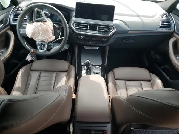 5UX33DT00R9X08201 2024 BMW X4 - Image 8