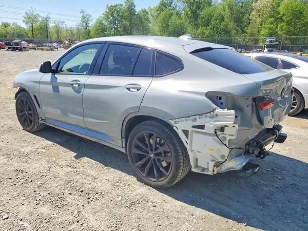5UX33DT00S9X92784 2025 BMW X4 - Image 2