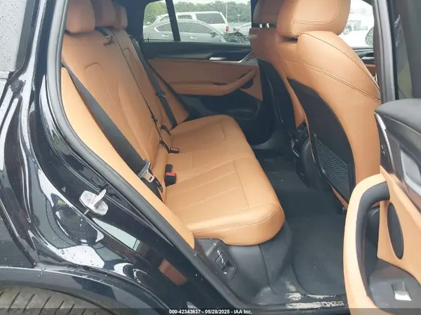 5UX33DT01N9K32194 2022 BMW X4 - Image 8