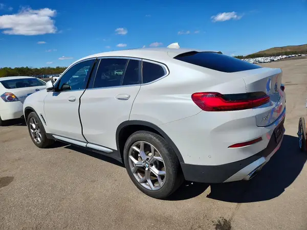 5UX33DT01P9P68419 2023 BMW X4 - Image 2