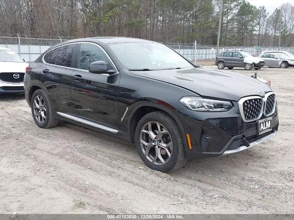 5UX33DT01P9S20808 2023 BMW X4 - Image 1