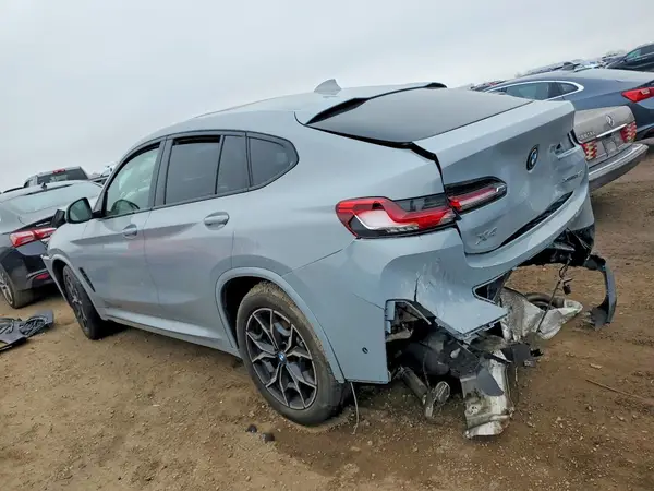 5UX33DT01R9T94638 2024 BMW X4 - Image 2
