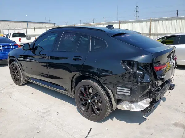 5UX33DT01R9U37231 2024 BMW X4 - Image 2