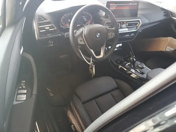 5UX33DT01R9U60783 2024 BMW X4 - Image 8
