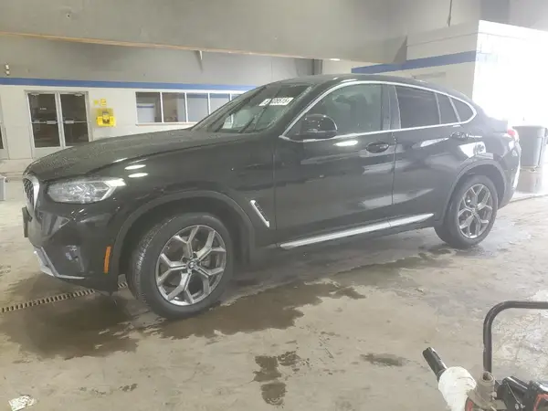 5UX33DT01R9X44270 2024 BMW X4 - Image 1