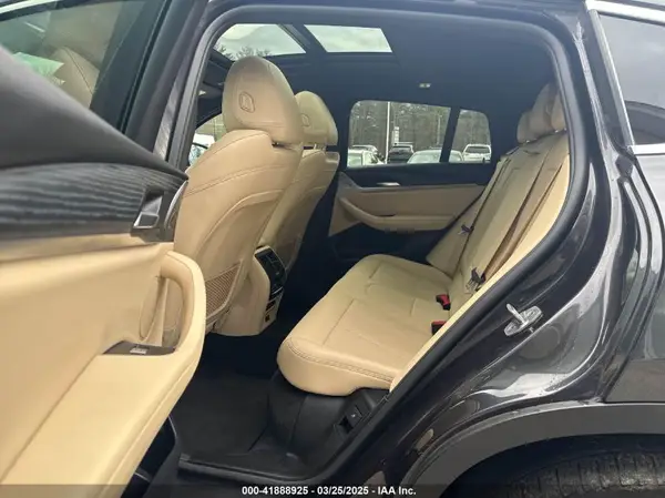 5UX33DT02N9J77920 2022 BMW X4 - Image 8