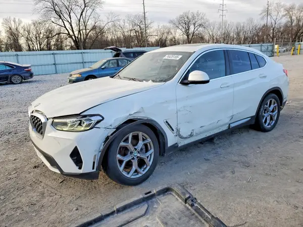 5UX33DT02N9K81856 2022 BMW X4 - Image 1