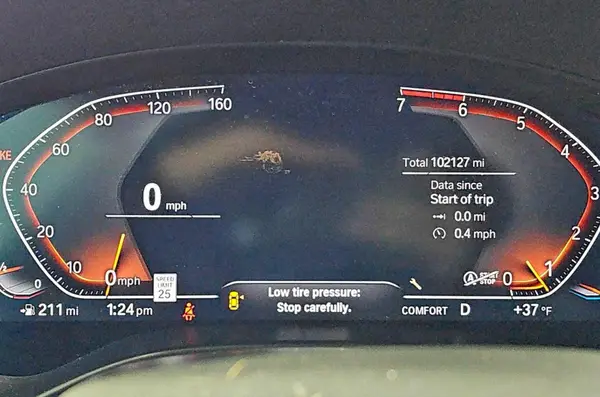 5UX33DT02N9M98730 2022 BMW X4 - Image 8