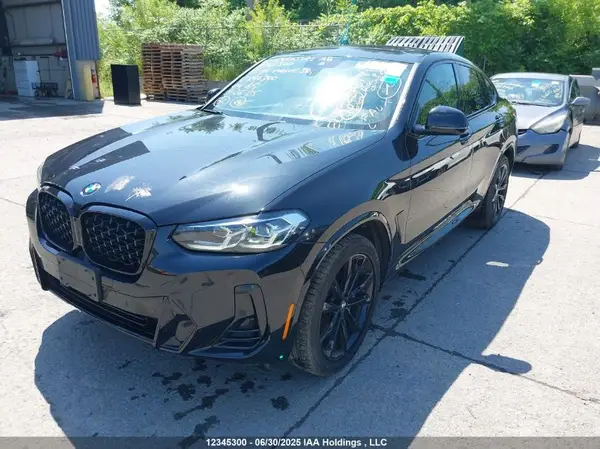 5UX33DT02P9R66300 2023 BMW X4 - Image 2