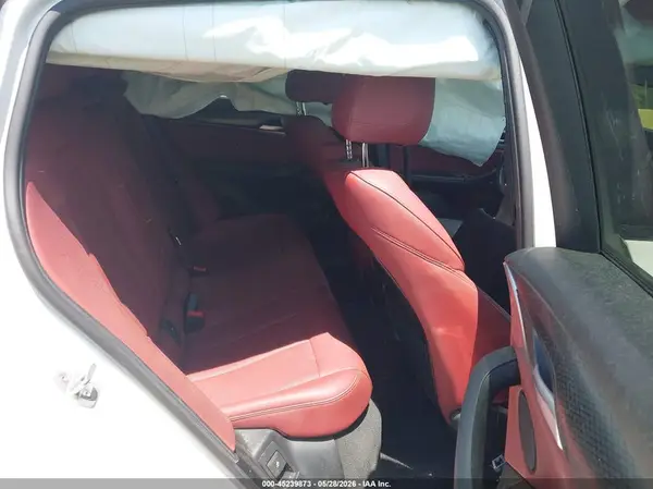 5UX33DT02P9T28273 2023 BMW X4 - Image 8