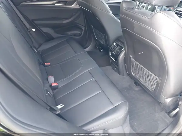 5UX33DT02R9U35651 2024 BMW X4 - Image 8