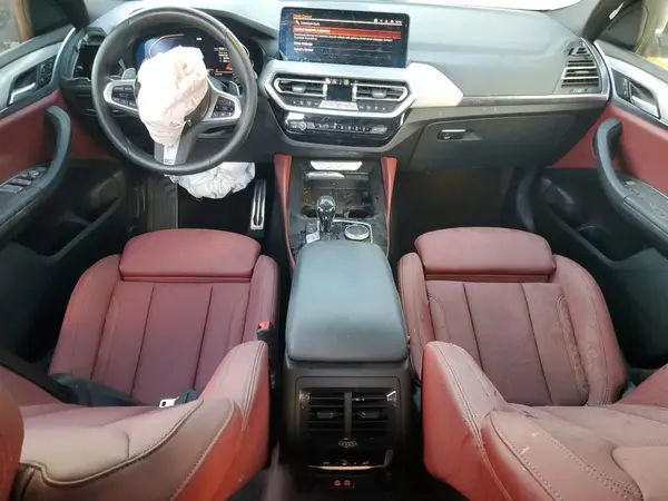 5UX33DT02R9U38503 2024 BMW X4 - Image 8