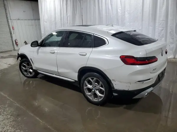 5UX33DT02R9W75170 2024 BMW X4 - Image 2