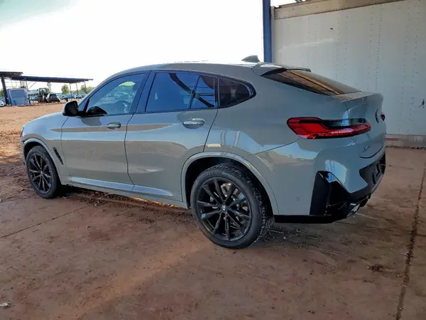 5UX33DT02S9133301 2025 BMW X4 - Image 2