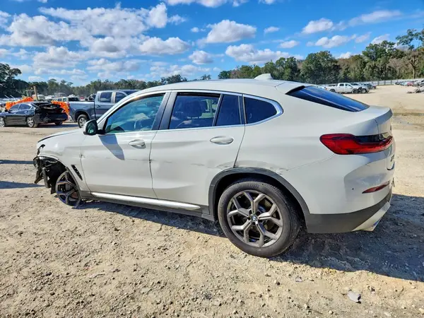 5UX33DT03N9J79448 2022 BMW X4 - Image 2