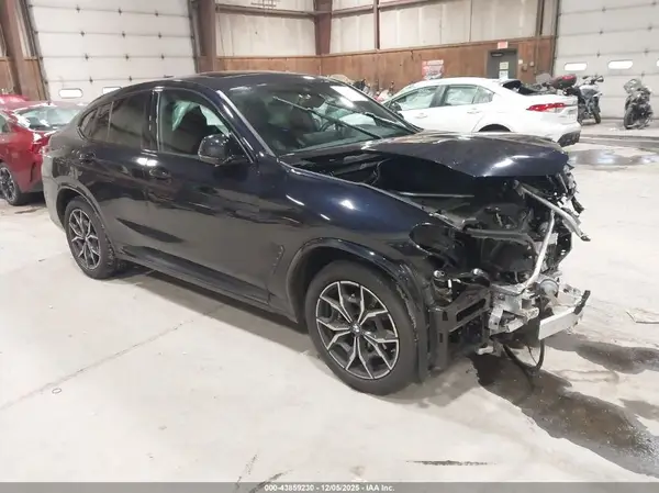 5UX33DT03N9M29755 2022 BMW X4 - Image 1