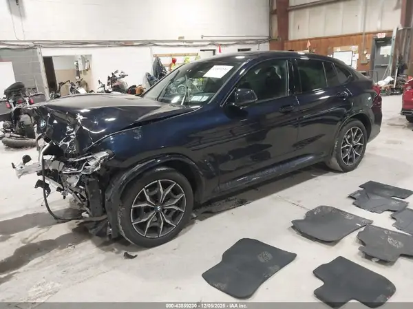 5UX33DT03N9M29755 2022 BMW X4 - Image 2