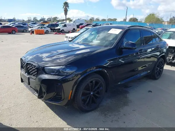 5UX33DT03P9N62972 2023 BMW X4 - Image 2