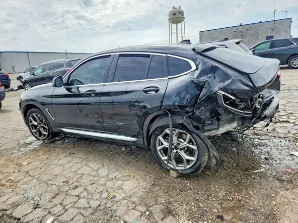 5UX33DT03P9P97646 2023 BMW X4 - Image 2