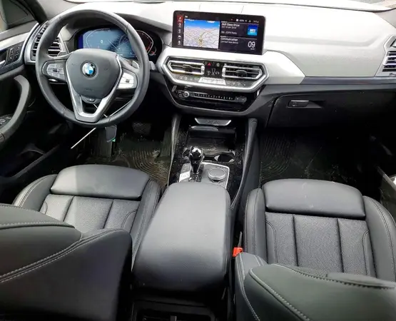 5UX33DT03R9V02239 2024 BMW X4 - Image 8