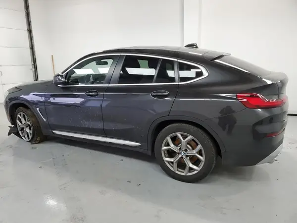 5UX33DT03R9V50307 2024 BMW X4 - Image 2