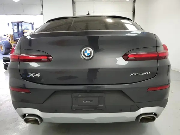 2024 BMW X4 auction photo 6