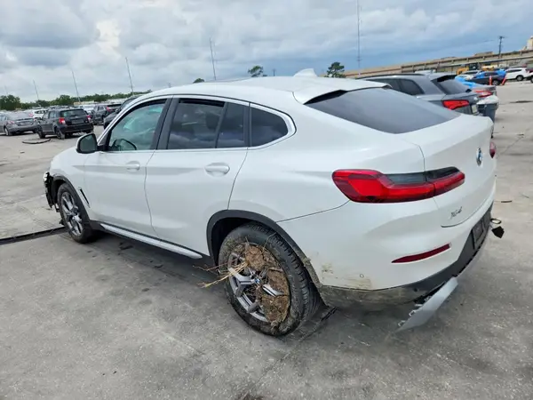 5UX33DT03R9W98912 2024 BMW X4 - Image 2