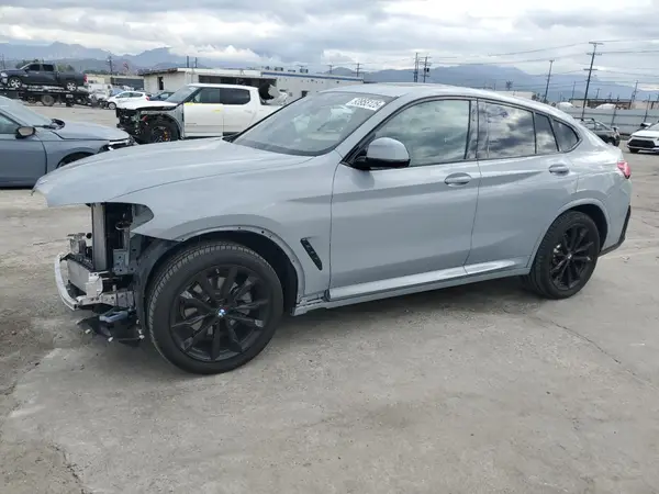 5UX33DT03S9033790 2025 BMW X4 - Image 1