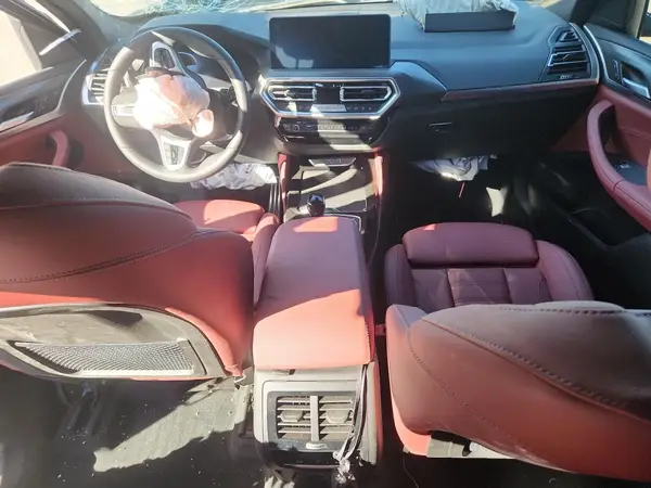 5UX33DT03S9127751 2025 BMW X4 - Image 8