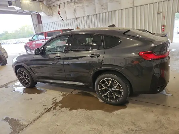 5UX33DT03S9X59519 2025 BMW X4 - Image 2