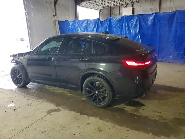 5UX33DT04N9L25761 2022 BMW X4 - Image 2